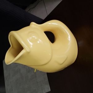 GurlePot Fish pitcher/Vase yelloe